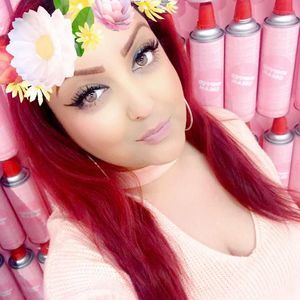 Meet your Posher, Lena